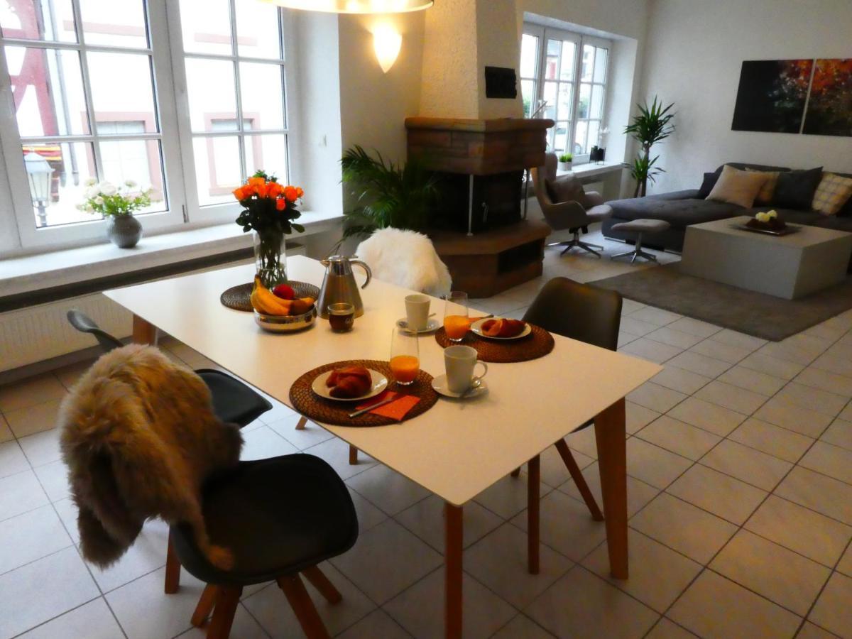 Rathausplatz Nr. 9 Apartment อือร์ซิก ภายนอก รูปภาพ